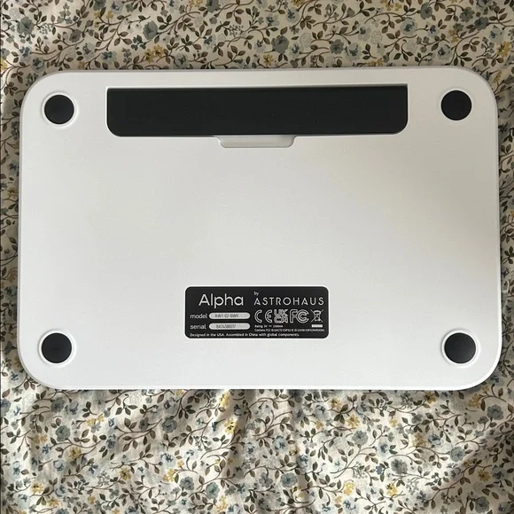 Alpha Freewrite Smart Typewriter - Picture 2 of 6